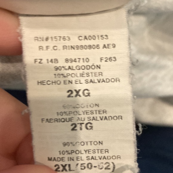 2000 Monterey California Sakura crew neck - Picture 6 of 6